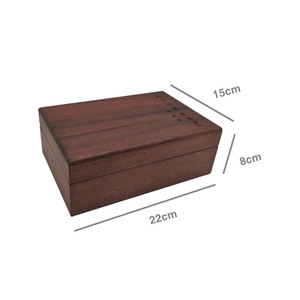 Boîte de rangement pour montres de poche en bois massif, 22x15x8 Cm, organisateur multifonctionnel pour montres, badges, pièces de monnaie, forme rectangulaire gravée - Product Image 1