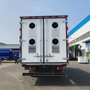 Camión Isuzu 4x2 para Pollos de un Día, Ventilado, para Transporte de Aves de Corral, Camión para Entrega de Pollitos de Incubación - Product Image 6