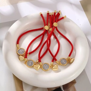 LS-D970 Pulsera de Moda Chapada en Oro con Dijes de San Benito/Virgen María, Venta al por Mayor, Pulsera Religiosa Chapada con Cuentas para Mujer - Product Image 2