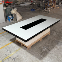Table de conférence moderne incurvée avec base en bois pour chambre d'enfant et bureau