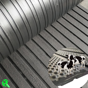 เสื่อยางกันลื่นสำหรับปูพื้นแบบมืออาชีพเสื่อยางรองวัวและม้าวัว - Product Image 1