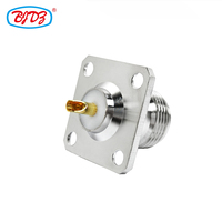 Connecteur coaxial N femelle 50 ohms à montage sur panneau ou sur châssis avec bride en téflon, fourni par le fabricant, en stock