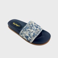 Sandales plates d'été pour femmes, tissées à la main, à fleurs marguerites, confortables, à enfiler, à bout ouvert, style bohème, pour la plage
