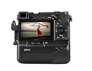 <span class=keywords><strong>Meike</strong></span> MK-A6300 Pro <span class=keywords><strong>Battery</strong></span> <span class=keywords><strong>Grip</strong></span> 2.4G Wireless Remote Control SuitためSony A6300 NP-FW50バッテリーでの作業 - Product Image 3