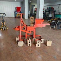 Machine multifonctionnelle non automatique pour la fabrication de briques et de blocs en argile avec pompe, respectueuse de l'environnement et à haut rendement