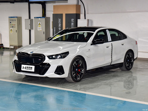 El B M W I5 2024 M60 XDrive Luxury High-Speed New Energy Sedan tiene un alcance de 570km - Product Image 2
