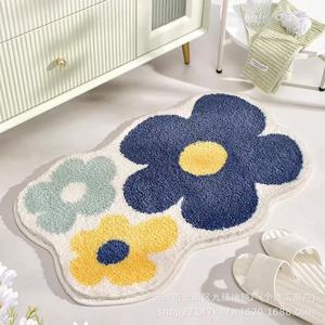 Alfombra de baño floral con forma novedosa, antideslizante, de secado rápido, para baño, dormitorio, sala de estar - Product Image 4