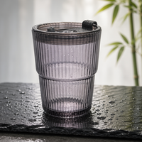 Gobelet en verre côtelé avec manchon en cuir, tasse à café réutilisable avec couvercle et paille en verre pour café glacé, thé, jus, maison, bureau, voyage