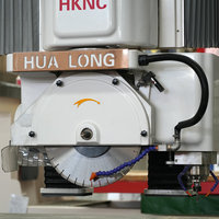 Scie à pont CNC 5 axes automatique fiable pour la découpe de pierre, idéale pour les marchés des États-Unis et du Canada, avec fonction de découpe de vasques de comptoir de cuisine