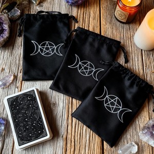 Bolsa de Terciopelo Negra con Cordón y Logotipo Personalizado, Bolsa <span class=keywords><strong>para</strong></span> Cartas del Tarot con Símbolos Misteriosos <span class=keywords><strong>para</strong></span> Cartas, Dados, Cristales, <span class=keywords><strong>Runas</strong></span> - Product Image 3