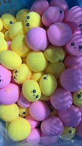 Nouveauté 2026 : Boule Squishy TPR en forme de boulette visage souriant, Boîte Mystère Pailletée, Jouet Sensoriel Anti-stress pour Adultes et Cadeaux de Fête - Product Image 4