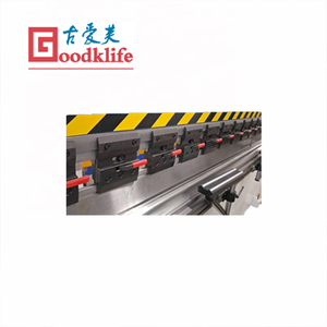 Presse plieuse de précision pour le forgeage avec matrice de pliage <span class=keywords><strong>multi</strong></span>-blocs en V et outils - Product Image 2