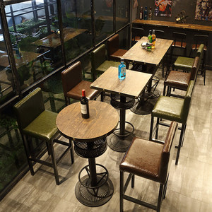Juego de Taburetes de Bar Estilo Steampunk Industrial, Tablero de Madera Vintage con Borde Remachado, Base de Hierro Resistente, Juego de Comedor Alto para Pub o <span class=keywords><strong>Bistro</strong></span> - Product Image 1