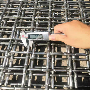 Maille tissée en acier inoxydable Zhihang 304 316L pour l'élevage de porcs, maille gaufrée pour litière, filet tissé à longs trous en fil de fer pour l'aquaculture - Product Image 4