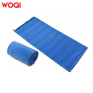 Sac de couchage léger Woqi bleu en polaire, style enveloppe, pour le camping, la randonnée, le trekking et les voyages, avec sac de transport - Product Image 4