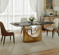 Table à manger rectangulaire en pierre frittée, style italien luxe léger, finition bronze antique, pieds en bronze jaune, table à manger en carbone