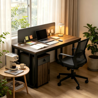 Poste de travail individuel moderne en bois grainé avec structure métallique et panneau de séparation pour bureau d'immeuble commercial
