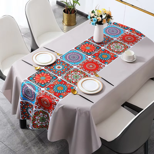 <span class=keywords><strong>Toile</strong></span> <span class=keywords><strong>cirée</strong></span> imperméable Europe Designs, nappes parfaites à dos non tissé pp pour les vacances de fête d'anniversaire - Product Image 1