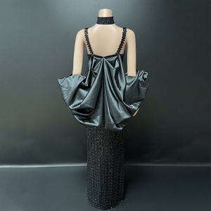 Robe longue S1141Y 2026 style Audrey Hepburn entièrement perlée avec bretelles et châle cintrant la taille, idéale pour chanteuses, présentatrices et soirées de gala - Product Image 5