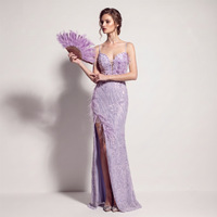 Nouvelle robe de soirée élégante pour femmes, longue, avec bretelles spaghetti, décoration en plumes, paillettes, fente haute pour robe de soirée