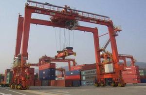 Nhà Máy Tùy Chỉnh 20 Tấn Rắn Cao Su Lốp Giàn Cẩu Bán Hàng Trực Tiếp Ngoài Trời Điều Khiển Điện Thiết Bị Xây Dựng - Product Image 4