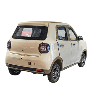 Quatre voitures électriques à batterie EV, berline électrique 4 roues, traction arrière, avec porte-bagages de toit léger en métal et sièges en cuir, pour adultes, très demandées - Product Image 5