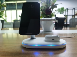 แท่น<span class=keywords><strong>ชาร์จ</strong></span>เร็ว15W <span class=keywords><strong>แบ</strong></span>บแม่เหล็ก3 in 1สำหรับสมาร์ทโฟนทุกรุ่นโลโก้ออก<span class=keywords><strong>แบ</strong></span>บได้<span class=keywords><strong>ต</strong></span>าม<span class=keywords><strong>ต</strong></span>้องการ - Product Image 6