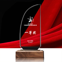 Trophée Plaque en Cristal Sculpté Fait Main Durable de Guangzhou, Personnalisé avec Graphiques Imprimés UV et Lettres Gravées, Vente en Gros