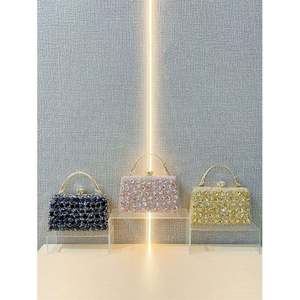 Bolsa de Mão em Forma de Coração com Strass para Mulheres, Bolsa de Noite Dourada com Cristais - Product Image 4