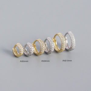 <span class=keywords><strong>Orecchini</strong></span> alla Moda in <span class=keywords><strong>Argento</strong></span> Sterling 925, <span class=keywords><strong>Orecchini</strong></span> <span class=keywords><strong>a</strong></span> <span class=keywords><strong>Cerchio</strong></span> Placcati Oro 18K con <span class=keywords><strong>Piccoli</strong></span> Diamanti per Donne - Product Image 2