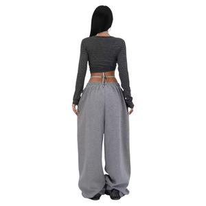 Ropa de calle personalizada <span class=keywords><strong>para</strong></span> mujer, <span class=keywords><strong>pantalones</strong></span> de chándal holgados de gran tamaño, <span class=keywords><strong>pantalones</strong></span> de Hip Hop <span class=keywords><strong>para</strong></span> mujer, <span class=keywords><strong>pantalones</strong></span> de chándal de pierna ancha holgados - Product Image 3