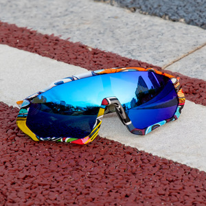 Lunettes de cyclisme polarisées Kapvoe UV400, lunettes de sport pour le vélo de route et le VTT, légères, anti-buée, modèle TK9408-Q-5L - Product Image 3