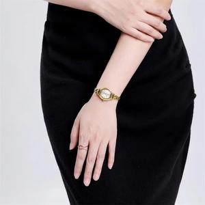 นาฬิกาควอทซ์สแตนเลสสุดหรูสำหรับผู้ชายนาฬิกาผู้ชายโลโก้ทองแบบกำหนดเอง - Product Image 6