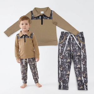 Conjunto de pantalones con bolsillos y sudadera con capucha de camuflaje de manga larga para bebés y niños - Product Image 2