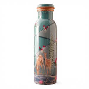 Botella de Agua de Cobre Puro con Estampado de Ciervos y Arroyo en el Bosque, Color Verde Azulado, Hecha a Mano, con Diseño Botánico - Product Image 1