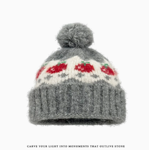 Bonnet en laine style Fair Isle avec pompon cerise mignon pour femme, bonnet tricoté confortable et polyvalent avec protection pour les oreilles pour l'automne et l'hiver - Product Image 3