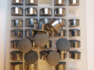 <span class=keywords><strong>Factory</strong></span> Sales High-Class1308 <span class=keywords><strong>PDC</strong></span> <span class=keywords><strong>Cutters</strong></span> Convex Diamond Inserts para Mineração e Indústria Petrolífera - Product Image 6