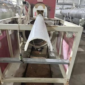 <span class=keywords><strong>Tuyau</strong></span> fendu en PVC blanc, tube demi-rond PN10 PN16, haute rigidité pour la surveillance des pipelines et les systèmes d'échantillonnage de liquides - Product Image 1