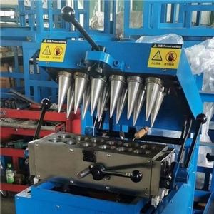 Machine <span class=keywords><strong>de</strong></span> flocon <span class=keywords><strong>de</strong></span> neige électrique <span class=keywords><strong>de</strong></span> Offre Spéciale d'usine rasoir à glace cône <span class=keywords><strong>de</strong></span> neige faire la machine <span class=keywords><strong>de</strong></span> concasseur <span class=keywords><strong>de</strong></span> cône <span class=keywords><strong>de</strong></span> noix <span class=keywords><strong>de</strong></span> <span class=keywords><strong>pin</strong></span> avec le prix le plus bas - Product Image 2