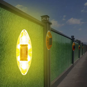 Nouveaux produits rouge bleu Led solaire voyant d'avertissement de <span class=keywords><strong>trafic</strong></span> contour indiquant le feu de position multi couleurs clignotant - Product Image 4