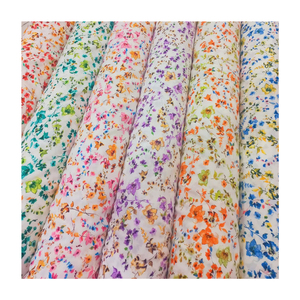 Venta al por mayor 30S 45S alta calidad rayón impreso tela pequeño Floral diseño personalizado <span class=keywords><strong>Chalis</strong></span> 100% viscosa rayón tela para camisa de vestir - Product Image 3