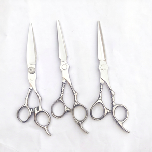 Forbici Professionali da Barbiere in Acciaio Inox con Tecnologia al Plasma da 7 Pollici con Vite Regolabile per Taglio Capelli e Uso in Salone di Bellezza - Product Image 1