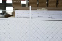 Usine matériaux de construction de qualité supérieure panneau de plafond en pvc blanc carreaux de plafond 60x60 panneau en pvc pour la décoration de la maison