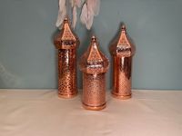 Lanterne Suspendue Évidée en Métal Blanche Style Marocain Forme Phare Romantique pour Décoration Maison Mariage Événement