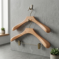 Porte-manteau multifonctionnel moderne en bois de hêtre naturel de luxe, écologique, à un seul niveau, avec ou sans pince, pour la vente en gros
