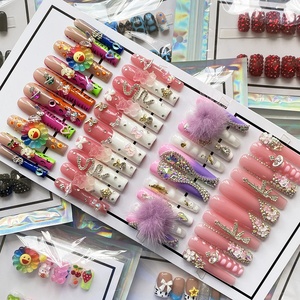 Faux ongles adhésifs réutilisables conçus avec des pointes d'ongles à couverture complète <span class=keywords><strong>Art</strong></span> des ongles artificiels 10 pièces breloques décoration manucure - Product Image 2