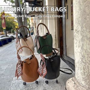Sac fourre-tout rétro grande capacité à motif floral vintage, sac à bandoulière décontracté pour femme, style chic et élégant - Product Image 2