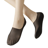 Chaussettes courtes d'été pour femmes en soie glacée fine, sans couture, tissées à double aiguille, respirantes, doublées coton, coupe basse, antidérapantes en silicone