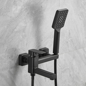 Robinet de douche mural carré en laiton noir mat avec douchette simple pour baignoire - Product Image 3
