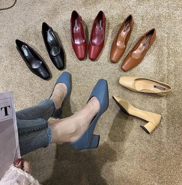 Prezzo di fabbrica scarpe da donna con tacco alto e tacco alto in vera pelle con taglio centrale a punta quadrata classica